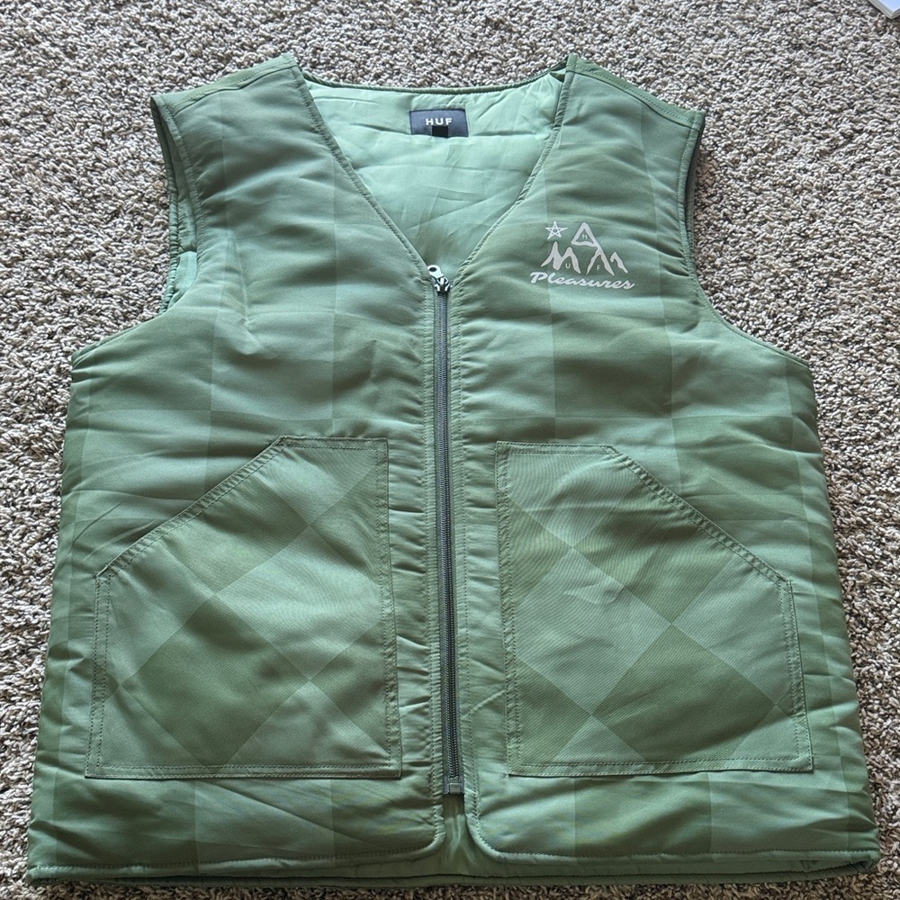 HUF Men’s NWOT Pleasures Midland Olive Green Checkered Streetwear Quilted Vest - Picture 2 of 13